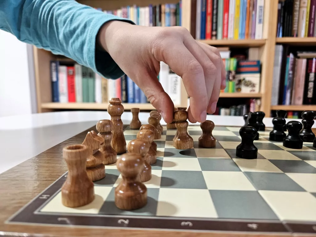 Szachy drewniane - tantis.pl