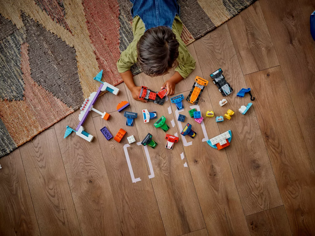 LEGO® Bolidy i kierowcy F1® 10445 - tantis.pl