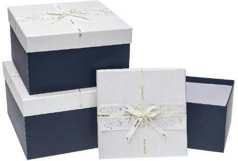 Pudełko prezentowe z kokardą granat ROZETTE - tantis.pl