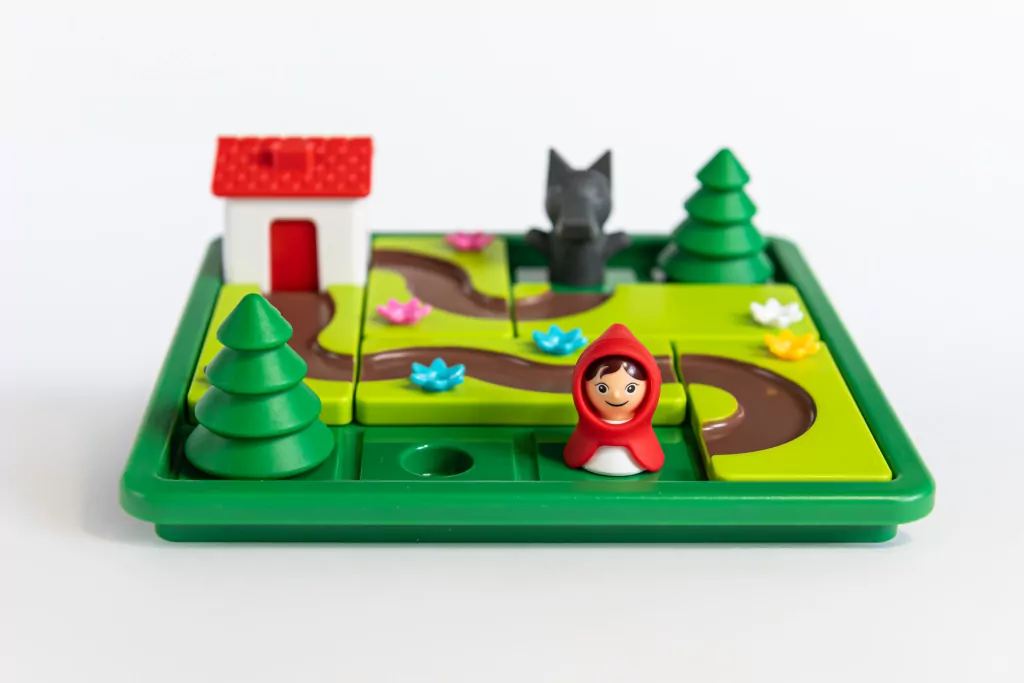 Little Red Riding Hood. Smart Games - tantis.pl