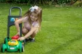 Chodzik pchacz Kosiarka. Little tikes - tantis.pl