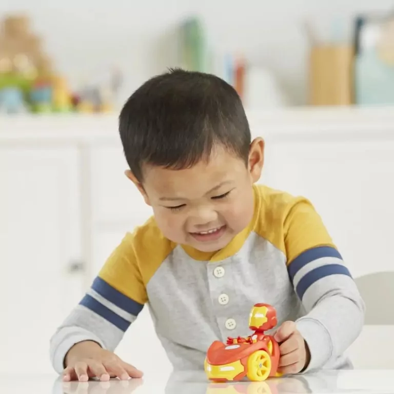 Figurka z pojazdem Spidey i Super-Kumple Iron Man - tantis.pl