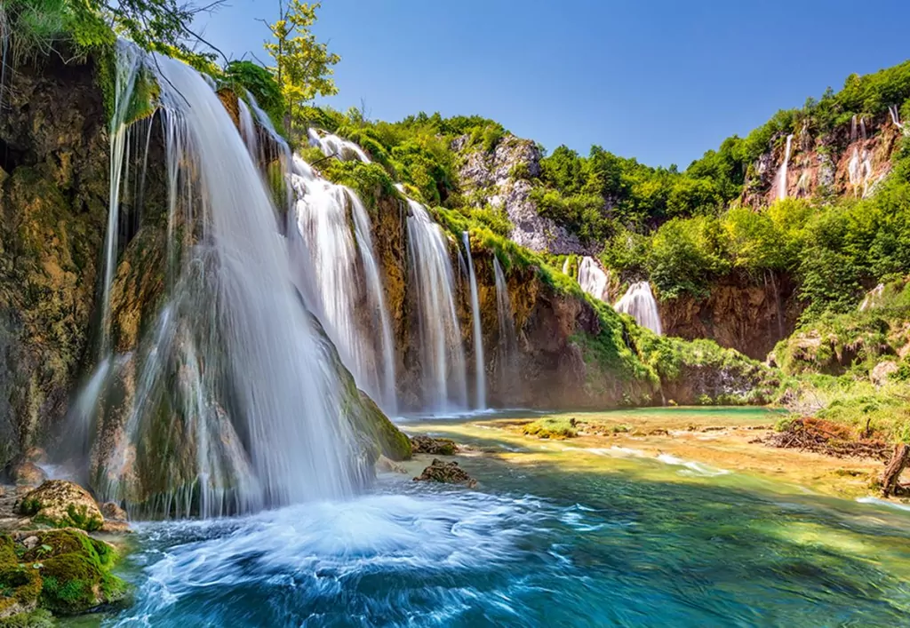 Castor. Puzzle 1000. Land of the Falling Lakes - tantis.pl