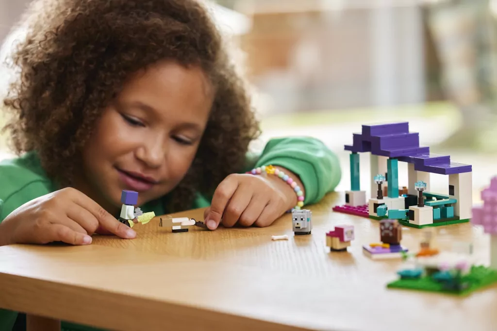 LEGO® Minecraft®. Rezerwat zwierząt 21253 - tantis.pl