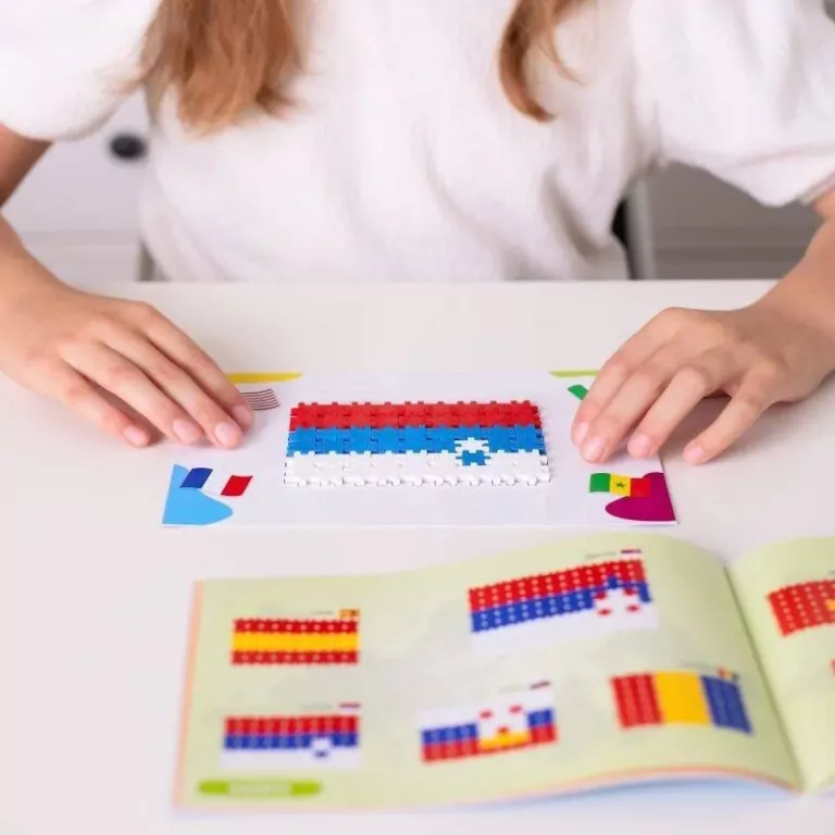 Klocki Meli Minis Flags 700 elementów - tantis.pl