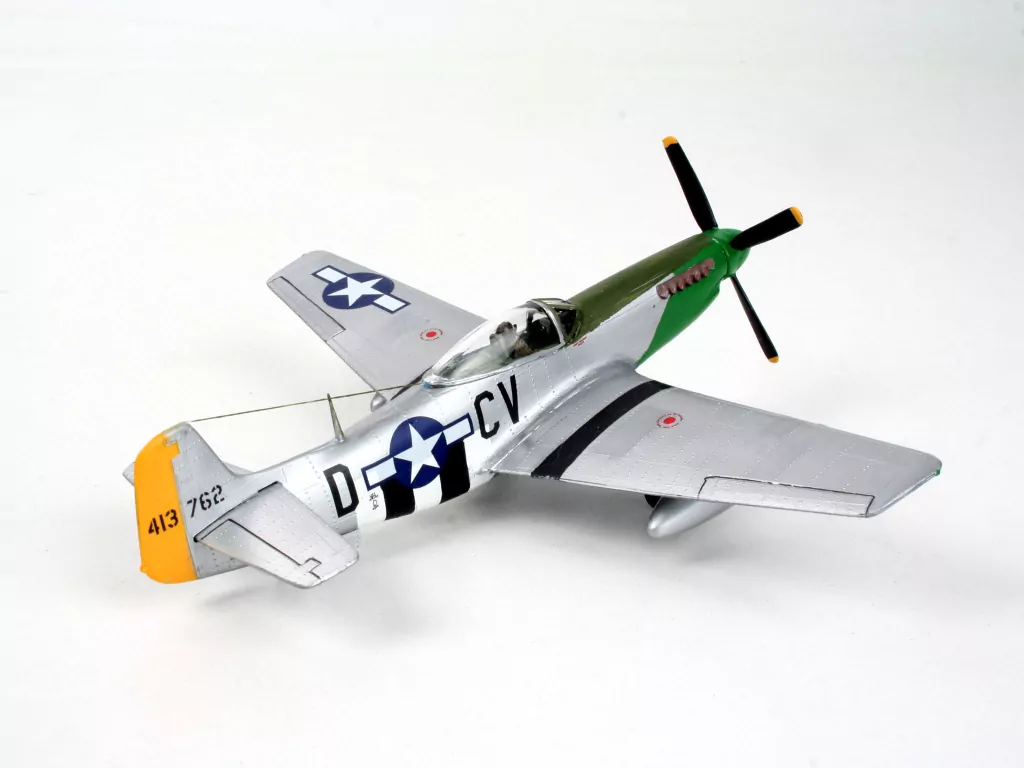 Samolot 1:72 04148 P51D Mustang  Revell - tantis.pl
