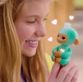 Małpka Fingerlings Ava seledynowa - tantis.pl