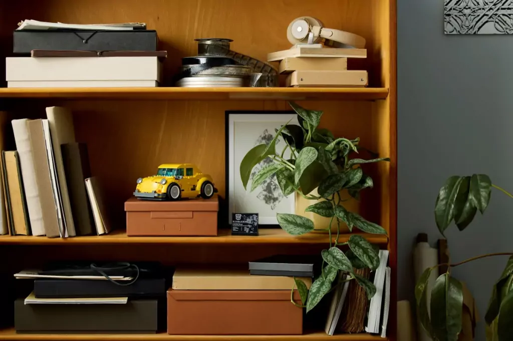 LEGO® Icons. Transformers Bumblebee 10338 - tantis.pl