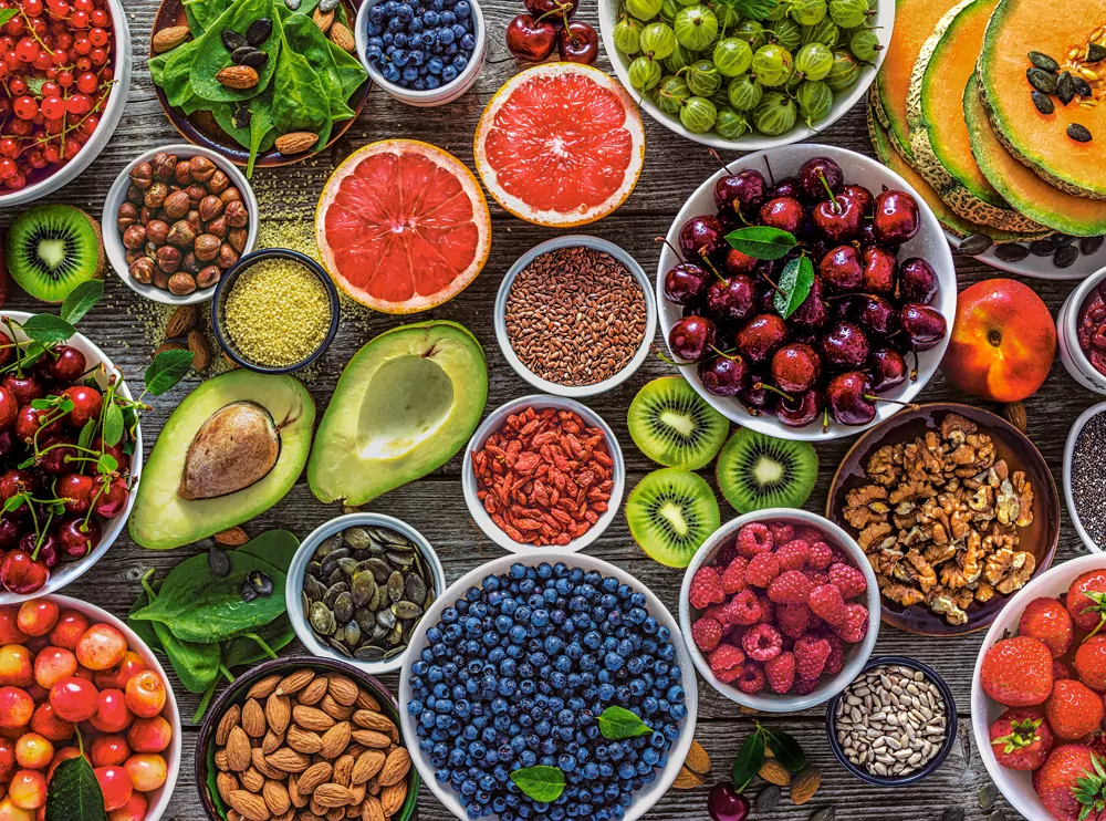 Puzzle 2000. Table Full of Superfood - tantis.pl