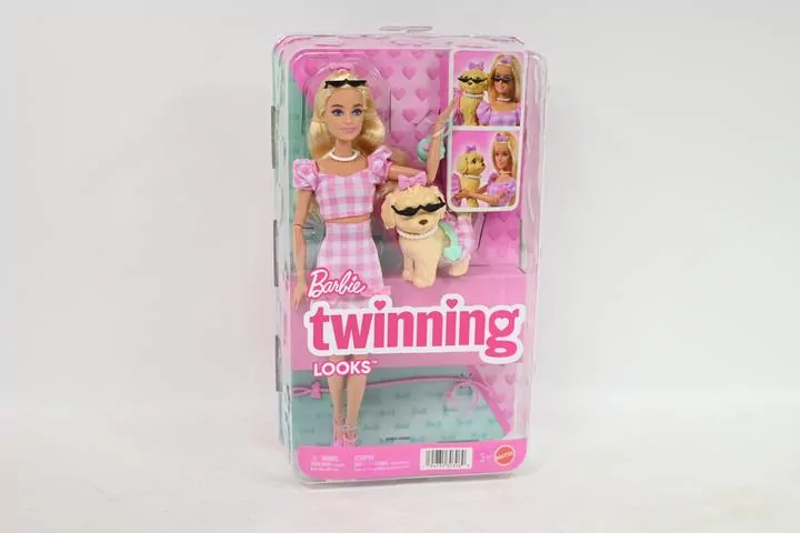 Barbie Jednakowa stylizacja Lalka i piesek - tantis.pl