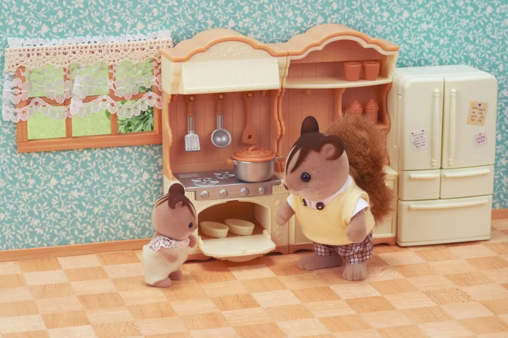 Wiejska kuchnia z lodówką. Sylvanian Families - tantis.pl