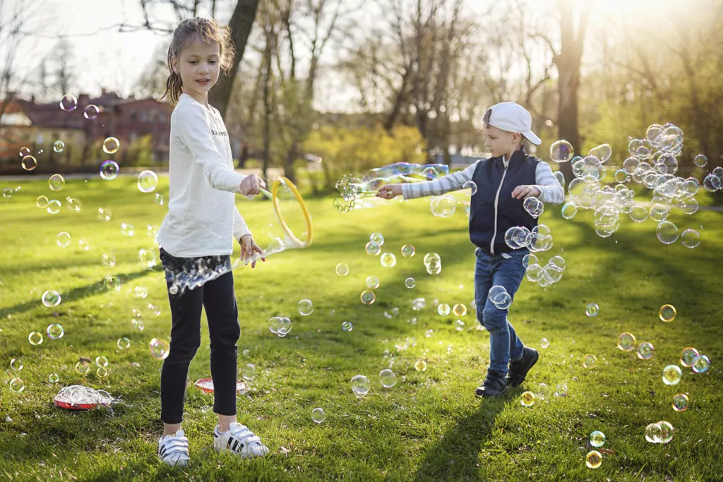 Fru Blu. Bańki mydlane. Duży zestaw +  płyn 500 ml - tantis.pl