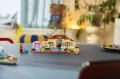 LEGO® Szkoła z Ryżykiem i Blue 11221 - tantis.pl