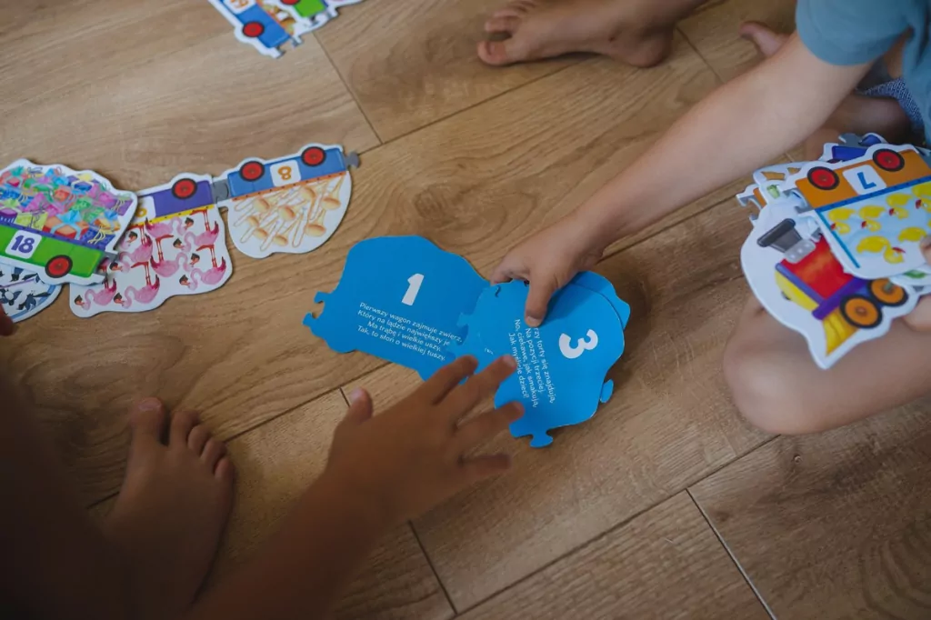 Lokomotywa. Podróże z cyferkami - tantis.pl