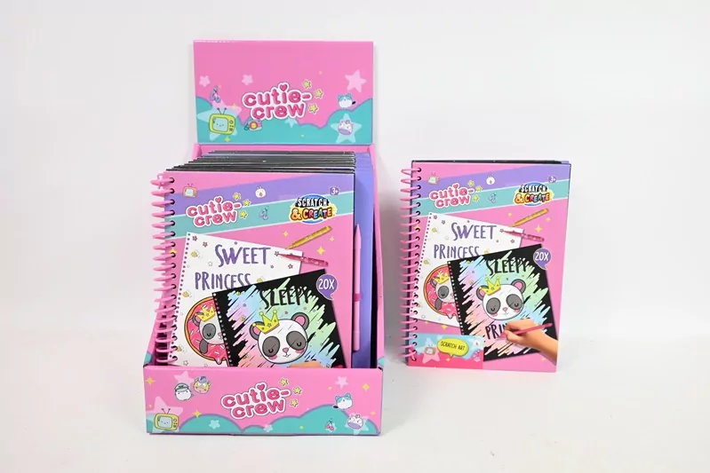 Książeczka ScratchBook z grafikami CUTIE CREW - tantis.pl