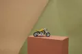 LEGO® Żółty motocykl 42225 - tantis.pl
