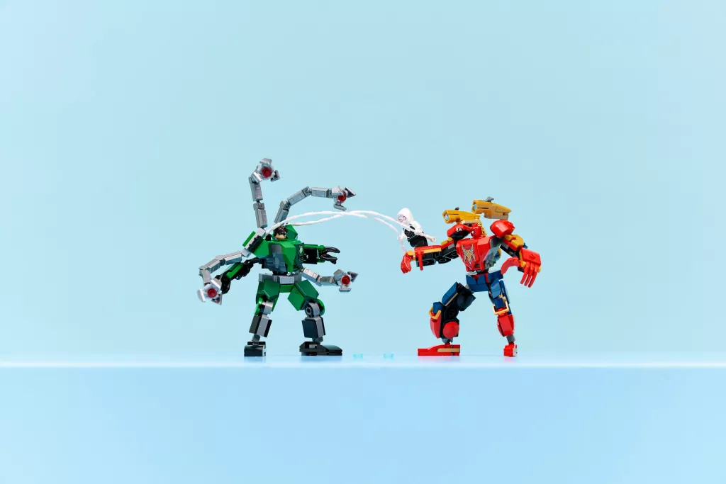 LEGO® Marvel.  Bitwa mechów: Spider-Man 76338 - tantis.pl
