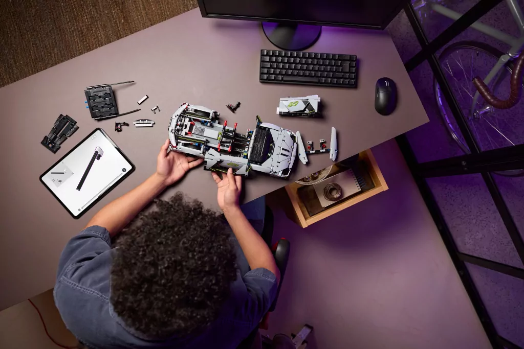 LEGO® Supersamochód Lamborghini Revuelto 42214 - tantis.pl