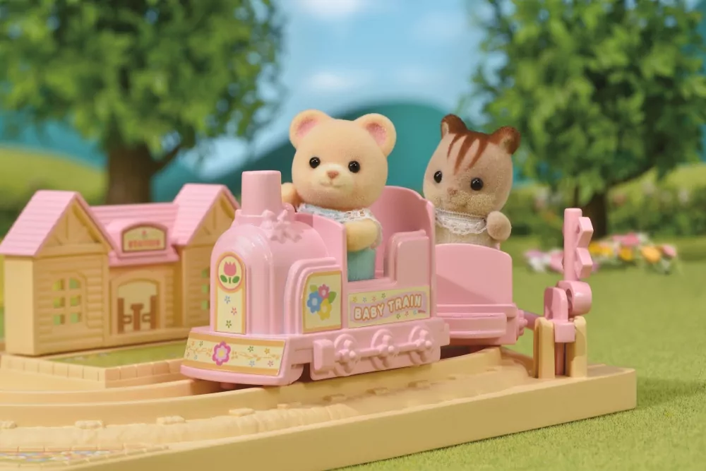 Przedszkolna lokomotywa. Sylvanian Families - tantis.pl