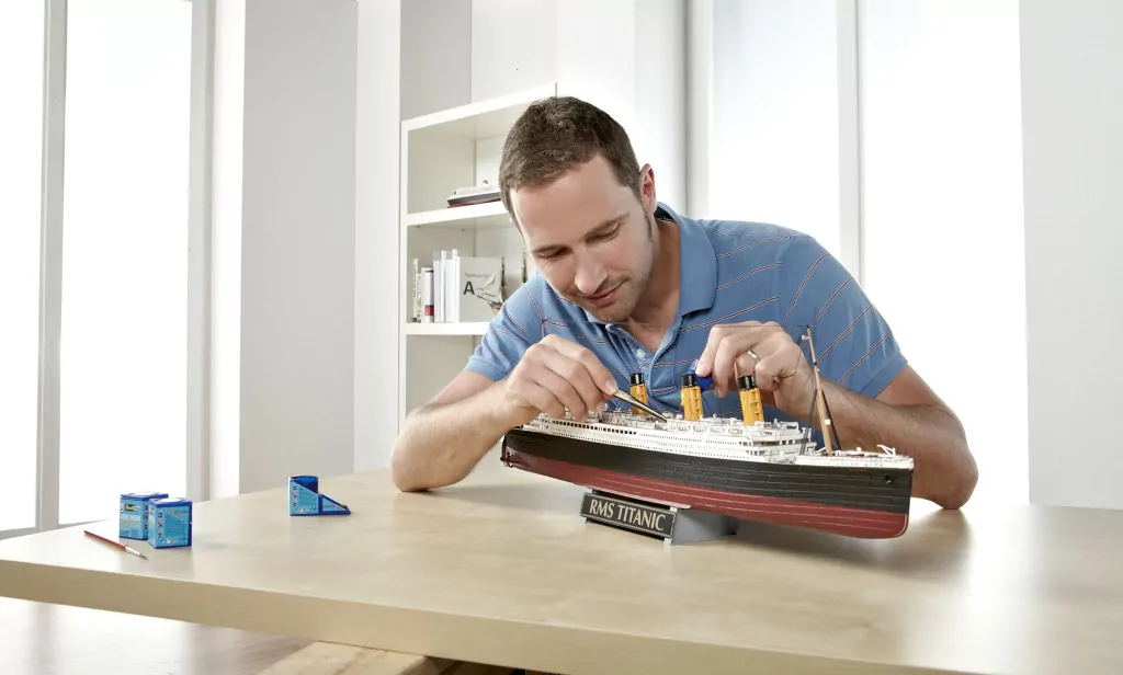 R.M.S. Titanic. 100th Anniversary Edition - tantis.pl