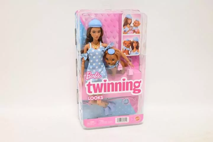 Barbie Jednakowa stylizacja Lalka i piesek Groszki - tantis.pl