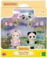 Sylvanian Families Przedszkole Spacer z parasolkami Baby Trio 5748 - tantis.pl