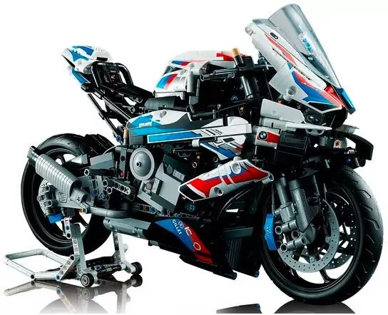 LEGO Technic. BMW M 1000 RR. 42130 - tantis.pl
