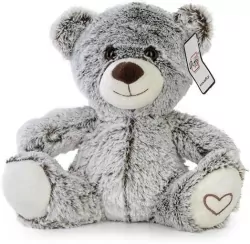 Miś brązowy siedzący z serduszkiem