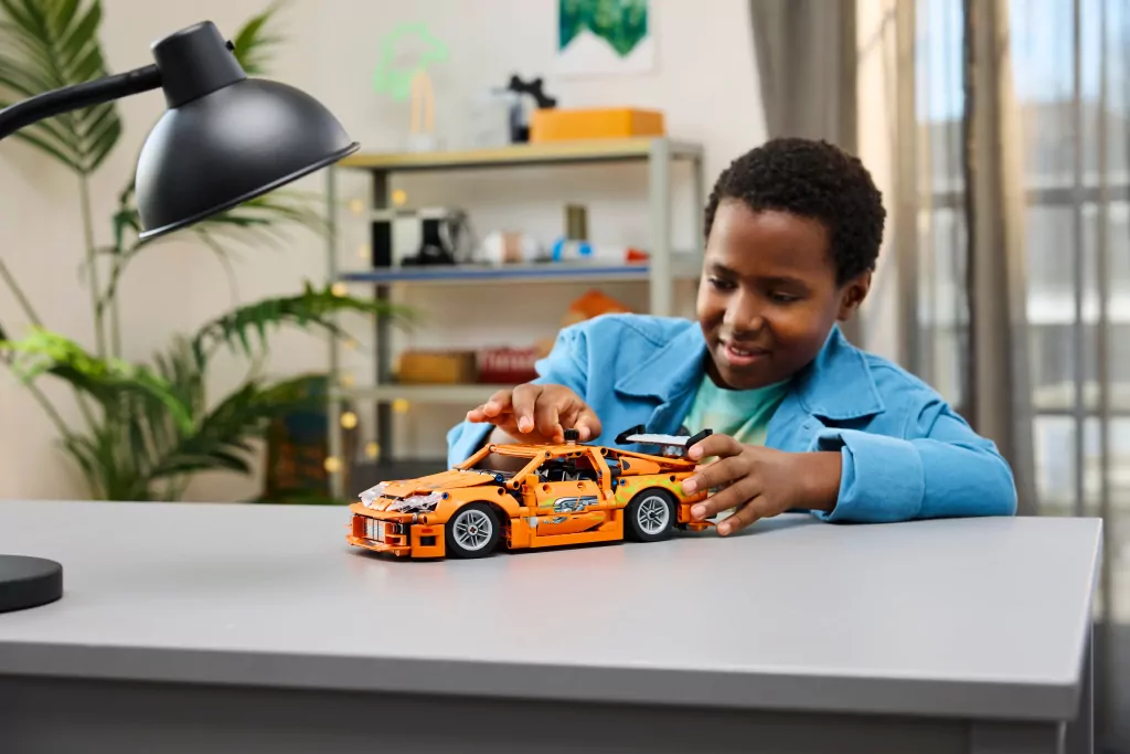 LEGO® Fast and Furious Toyota Supra MK4 42204 - tantis.pl