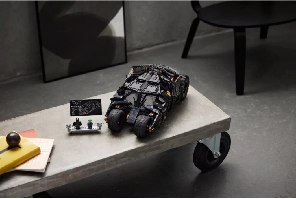 LEGO® DC Comics Super Heroes. Batmobil Tumbler. 76240 - tantis.pl