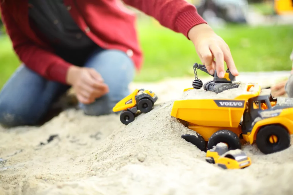 Pojazdy budowlane Volvo 5-pak - tantis.pl