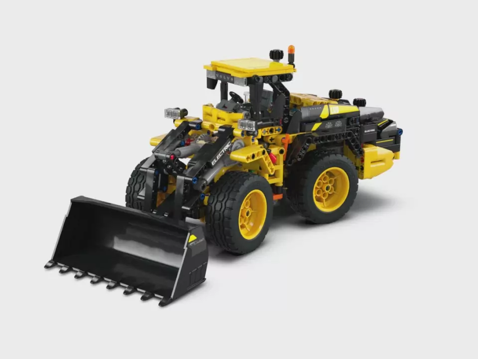 LEGO® Technic. Ładowarka kołowa Volvo L120 Electric 42209 - tantis.pl