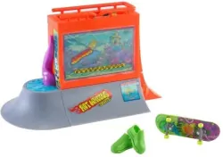 Hot Wheels Skate Skatepark + deskorolka