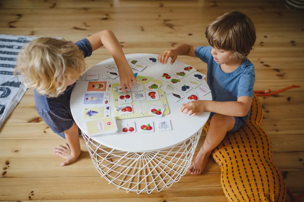 Kukuryku. Cukiernia. Gra rodzinna - tantis.pl