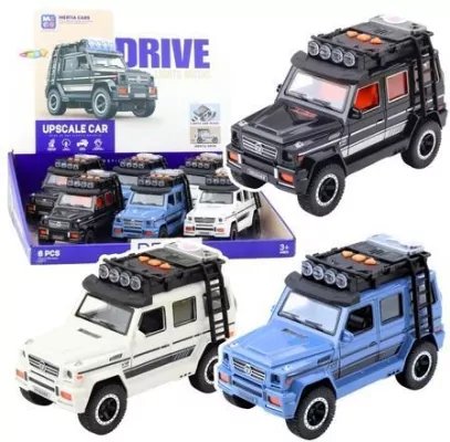 Terenówka z napędem i otwieranymi drzwiami MIX