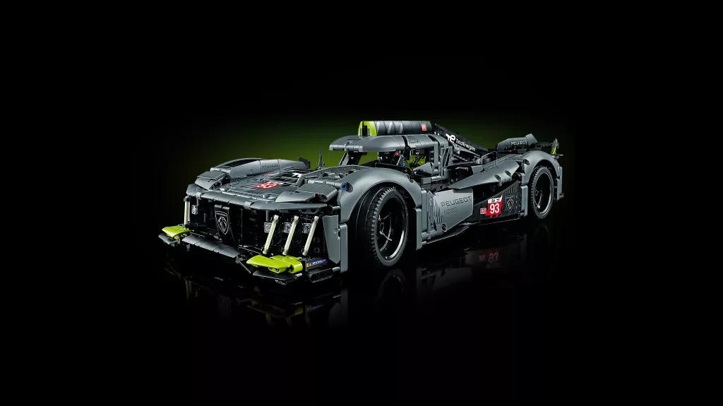 LEGO® Technic. PEUGEOT 9X8 24H Le Mans Hybrid Hypercar. 42156 - tantis.pl