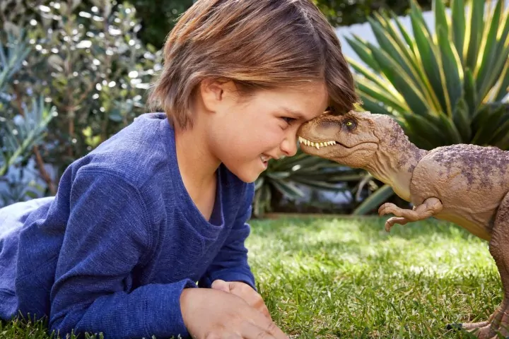 Jurassic World Tyranosaurus Rex. T-Rex Totalny atak - tantis.pl