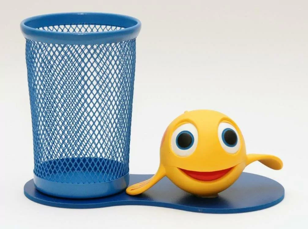 Tisso-Toys. Przybornik biurkowy z figurką. Rybka MiniMini - tantis.pl