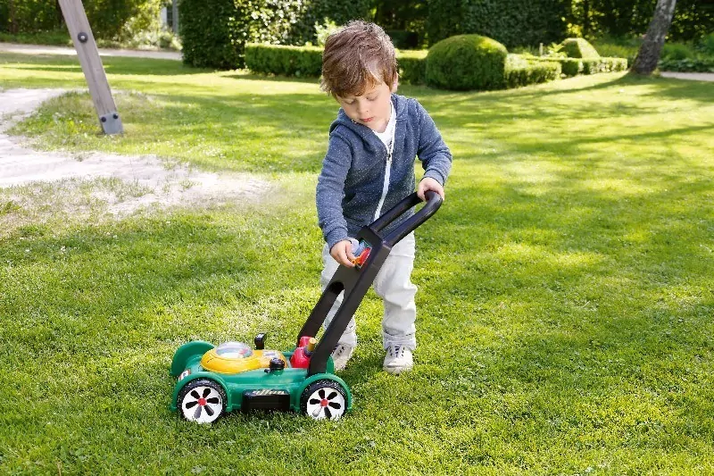 Chodzik pchacz Kosiarka. Little tikes - tantis.pl