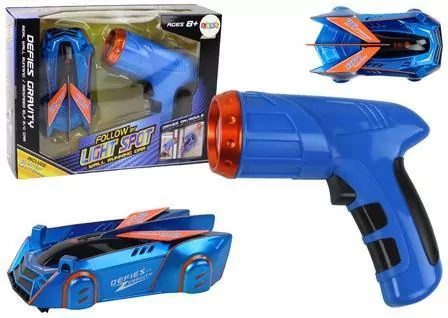 Autko sportowe jeżdżące po ścianach i suficie