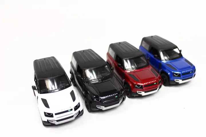 Auto Land Rover Deferender 90 1:36 13 cm 4 kolory - tantis.pl