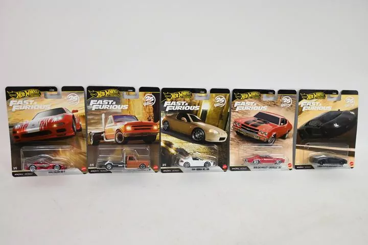 Hot Wheels Premium Szybcy i wściekli HNW46 seria 979P mix - tantis.pl