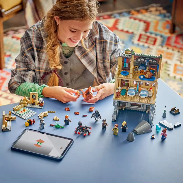 LEGO® Harry Potter.  Zamek Hogwart: skrzydło 76463 - tantis.pl