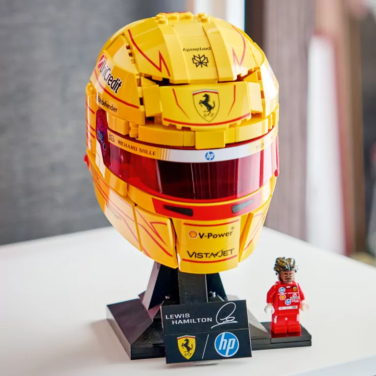 LEGO® Kask Lewis Hamilton Scuderia Ferrari HP 43022 - tantis.pl