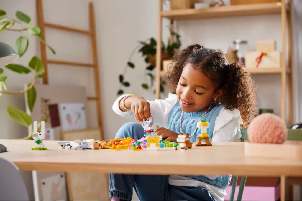 LEGO® Classic. Kreatywne zwierzątka 11034 - tantis.pl