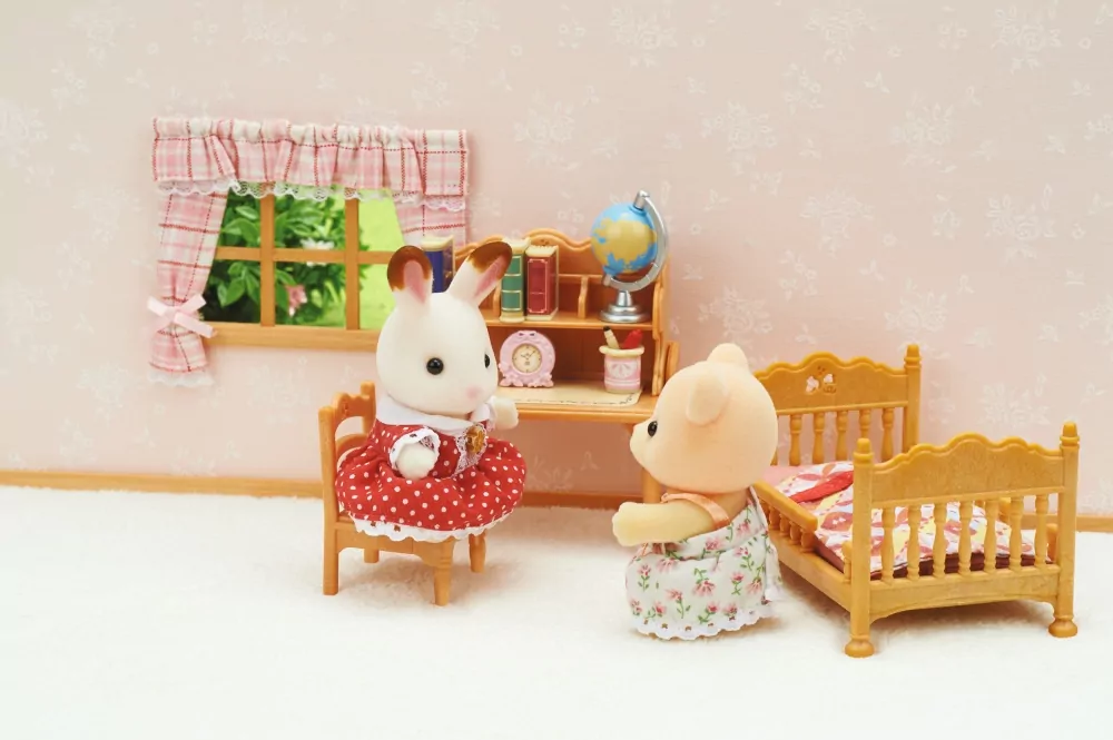 Wiejski pokój dziecięcy. Sylvanian Families - tantis.pl