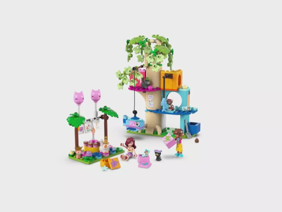 LEGO® Friends. Kocie przyjęcie urodzinowe i domek na drzewie 42666 - tantis.pl