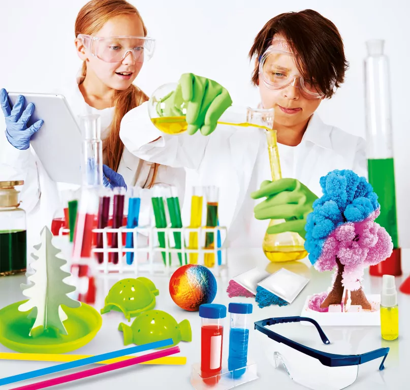 35 eksperymentów chemicznych. I'm a genius - tantis.pl