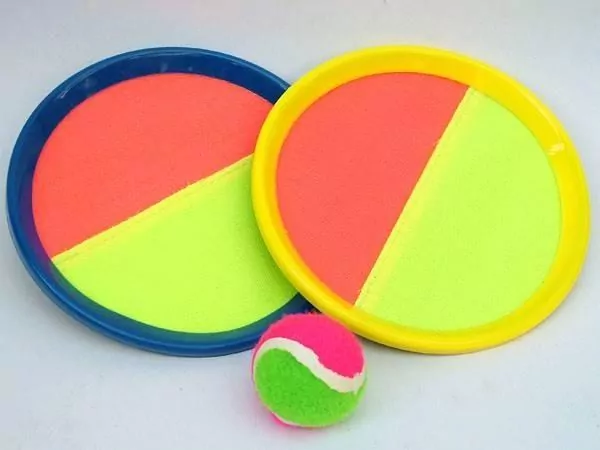 Talerze z rzepami i piłką - tantis.pl