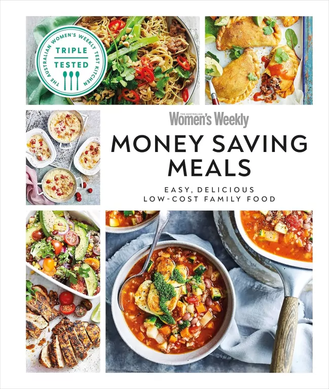 Australian Women's Weekly Money-saving Meals. Easy, Delicious Low-cost Family Food - tantis.pl